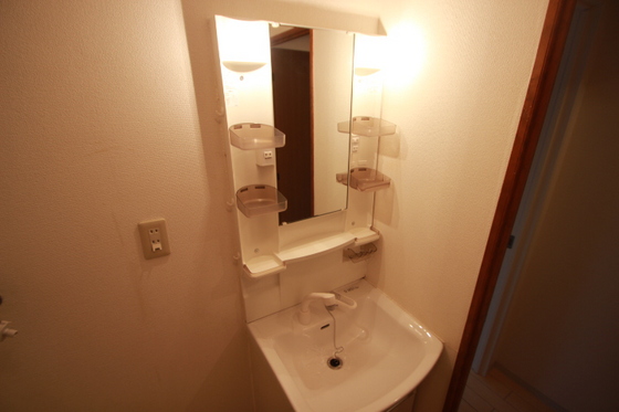 ノーブル平和大通り