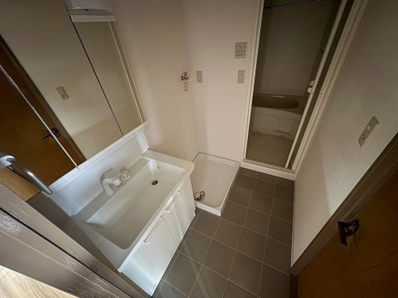 タイガーウイングビル