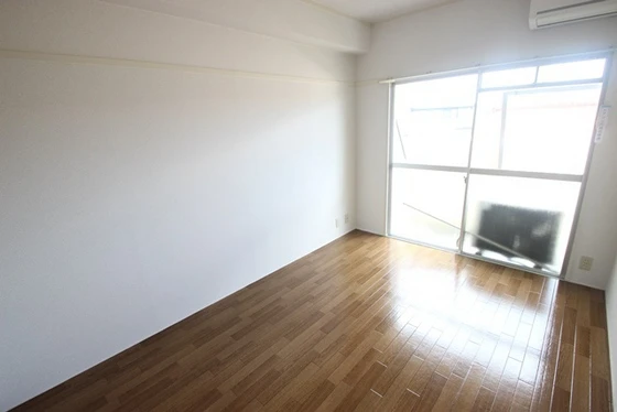 三石マンション