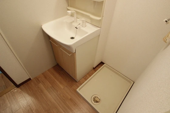 アゼリア土井 A棟