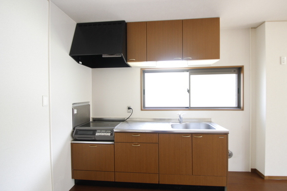 アゼリア土井 B棟