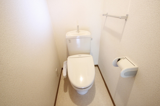 アゼリア土井 B棟