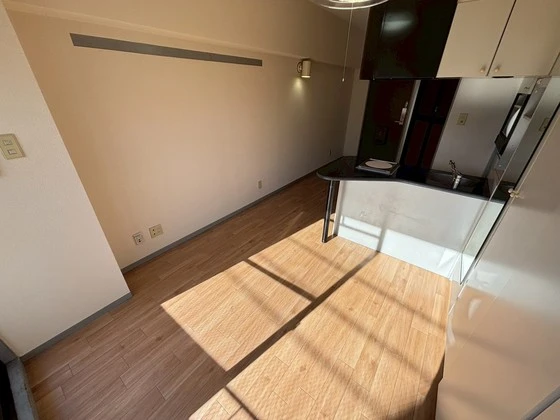 アルファービル