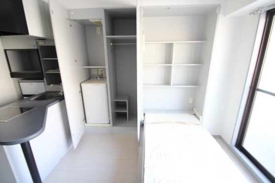 アルファービル