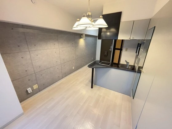 アルファービル