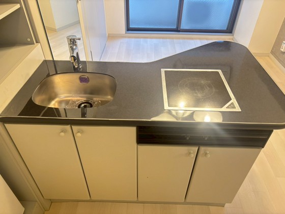 アルファービル