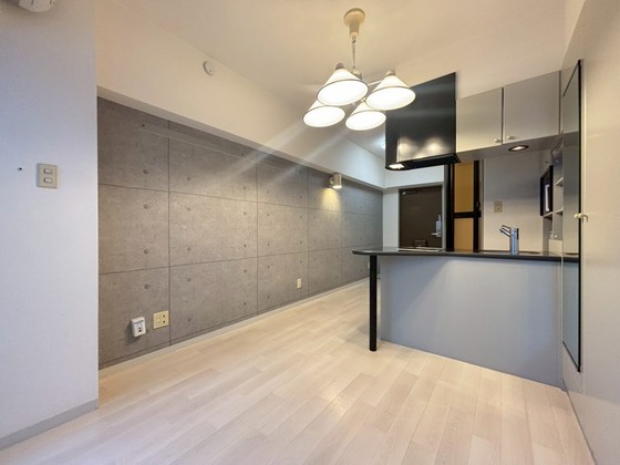 アルファービル