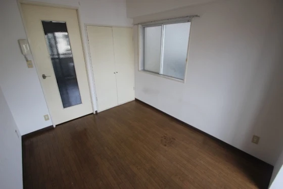 リーベイースト7