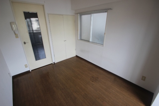 リーベイースト7