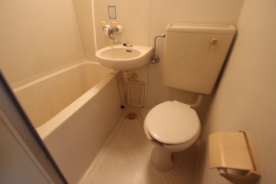 リーベイースト7