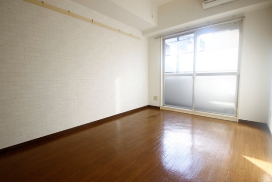 リーベイースト7