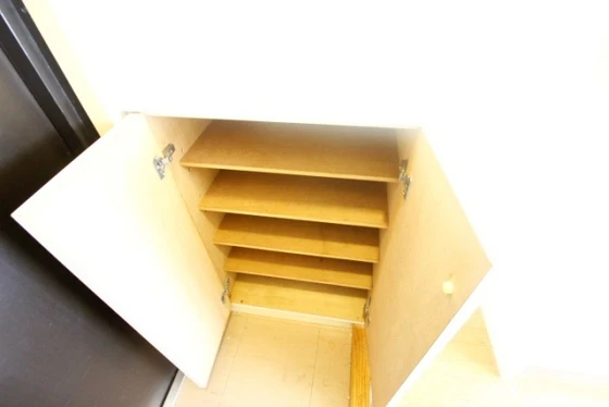 リーベイースト7