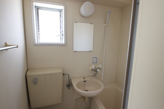 リーベイースト7