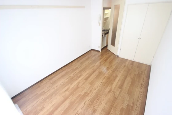 リーベイースト7