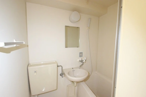 リーベイースト7