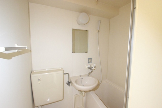 リーベイースト7