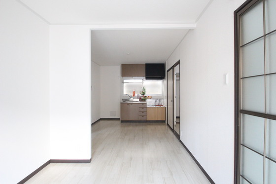 ドミール三和 A棟