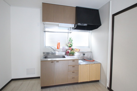 ドミール三和 A棟