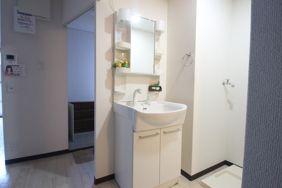 ドミール三和 A棟