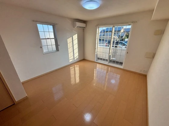 シャン・ド・フルール タマキ