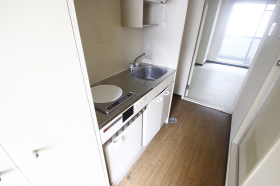 アクシス比治山