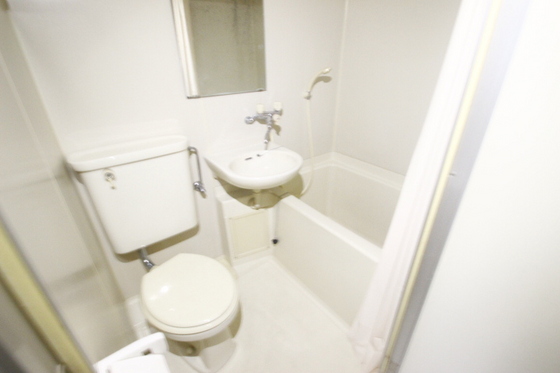 アクシス比治山