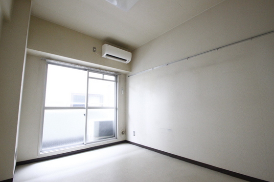 アクシス比治山