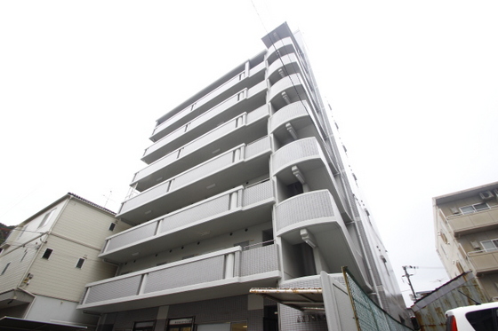 アクシス比治山