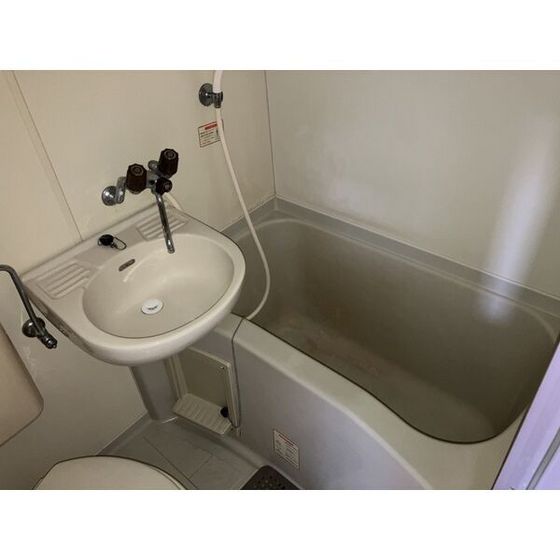 メゾンダイアナイン皆実