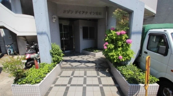 メゾンダイアナイン皆実