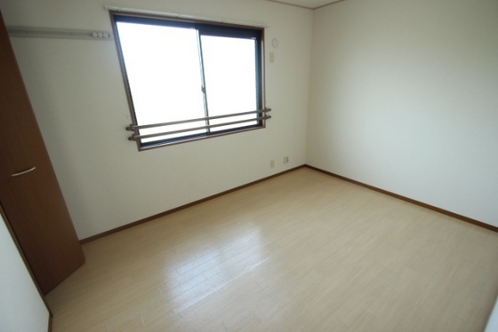 クレージュ中村