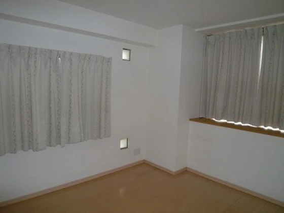 ロイヤルメゾン東国泰寺