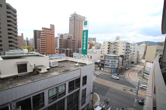 フローラル茶柱