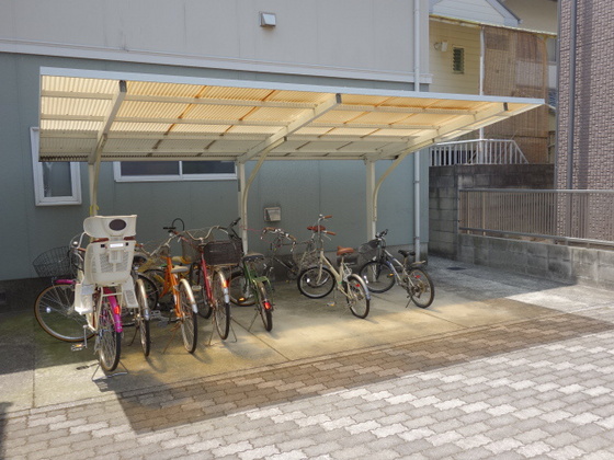 フレグランス三上 B棟