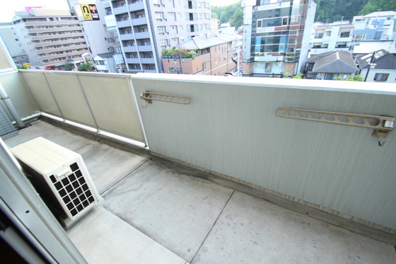 メゾンオートー