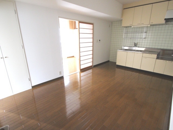 メゾンオートー