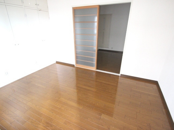 メゾンオートー