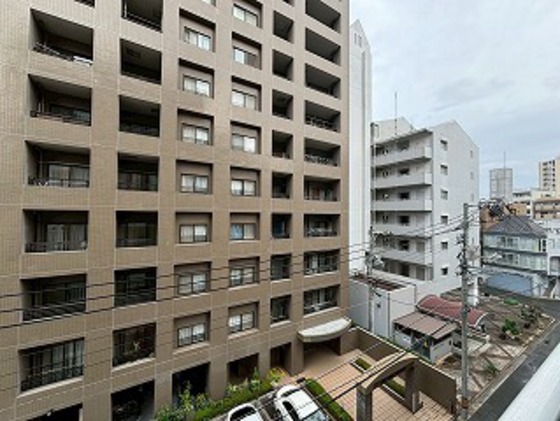 メゾンオートー