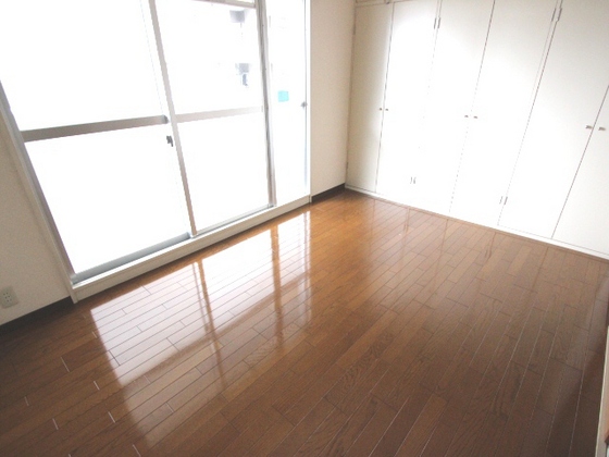 メゾンオートー