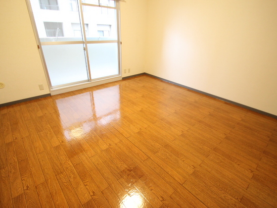 メゾンオートー