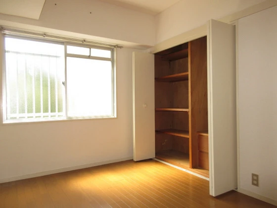 星和地所牛田コーポラス E棟