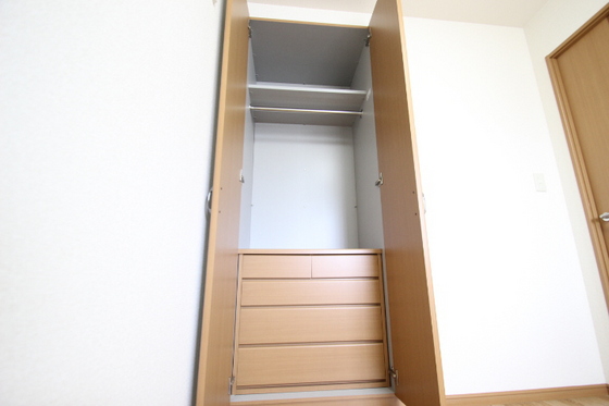 シェルル長束西