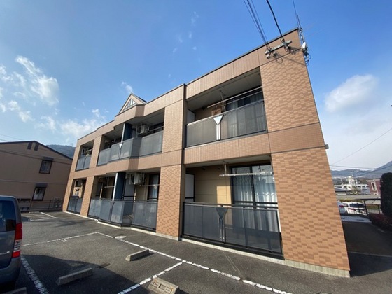 シェルル長束西