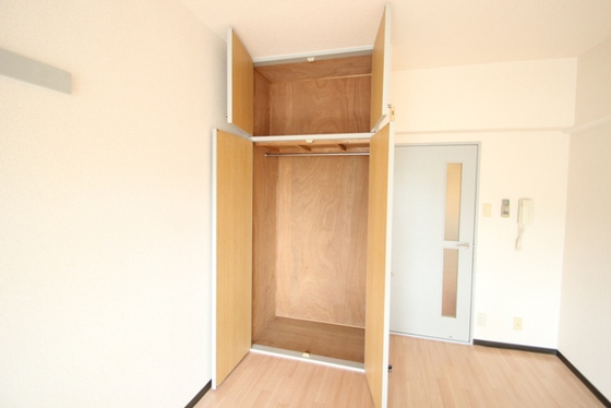 メルベーユ8番館