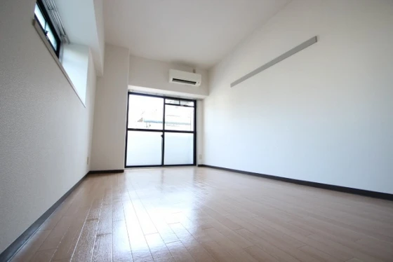 メルベーユ8番館