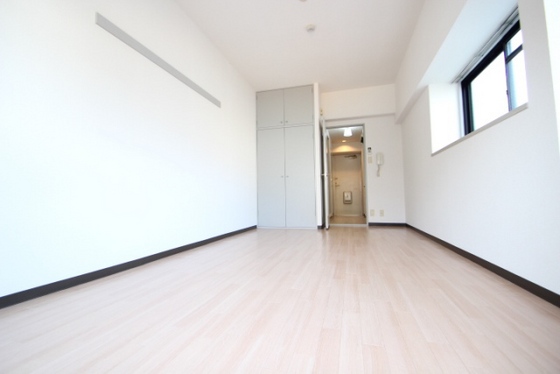 メルベーユ8番館