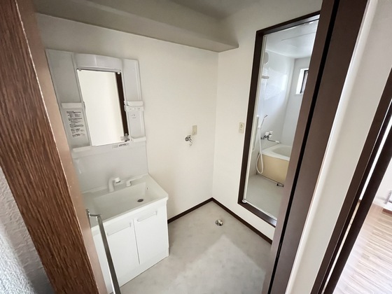 シャーメゾン緑井C棟