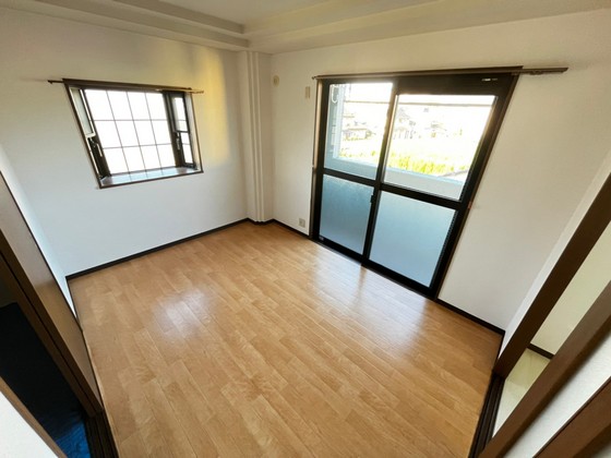 フォレストハイムD