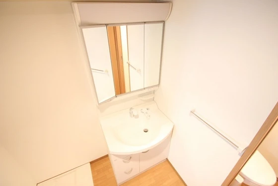 白島九軒町ハイツ