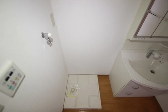 白島九軒町ハイツ